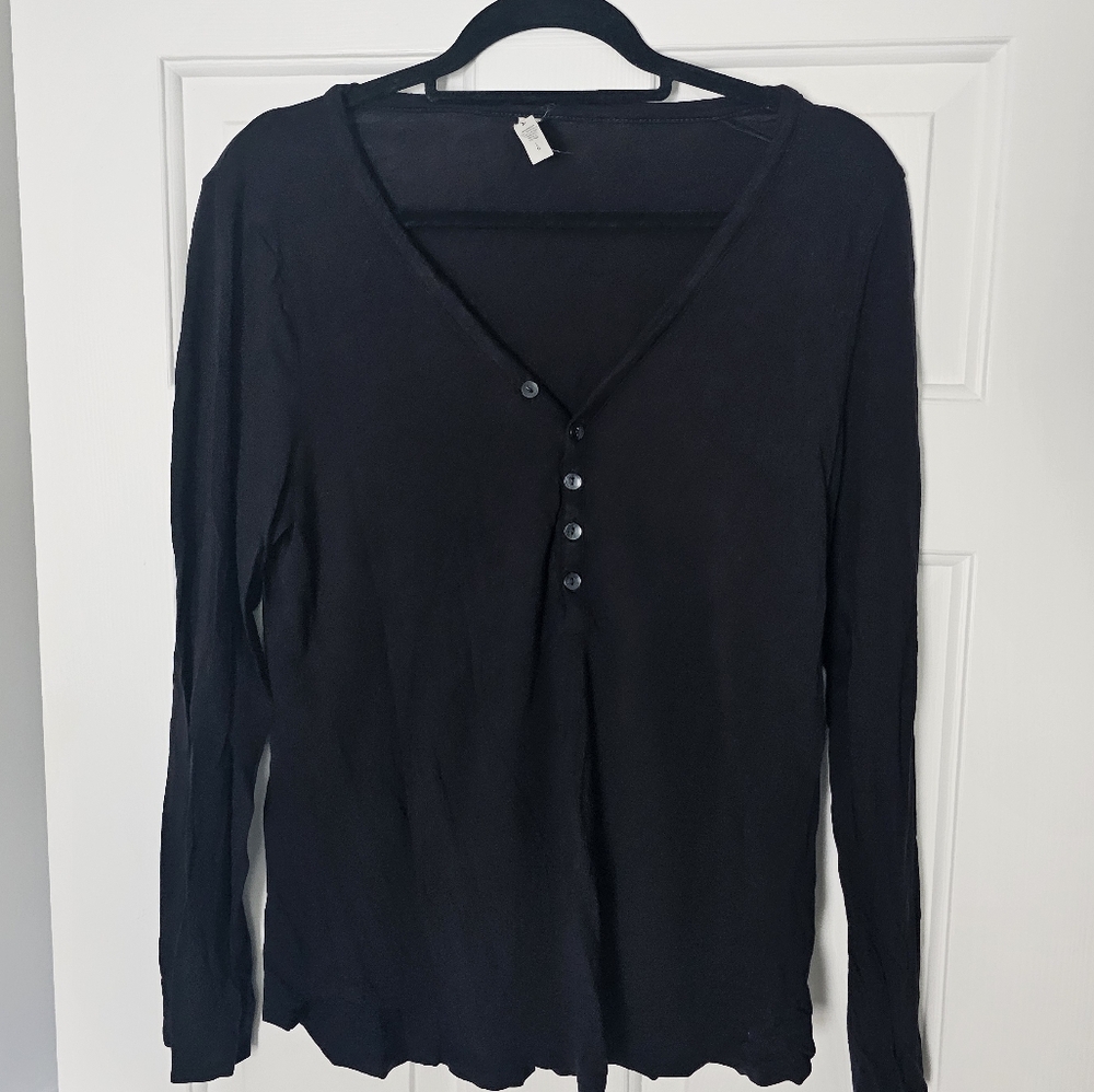 Athleta Black Long Sleeve V-Neck T Shirt Size L